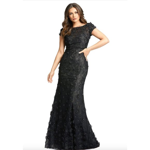 MAC DUGGAL Floral Applique BlackTrumpet Gown Size 6 Maxi Dress